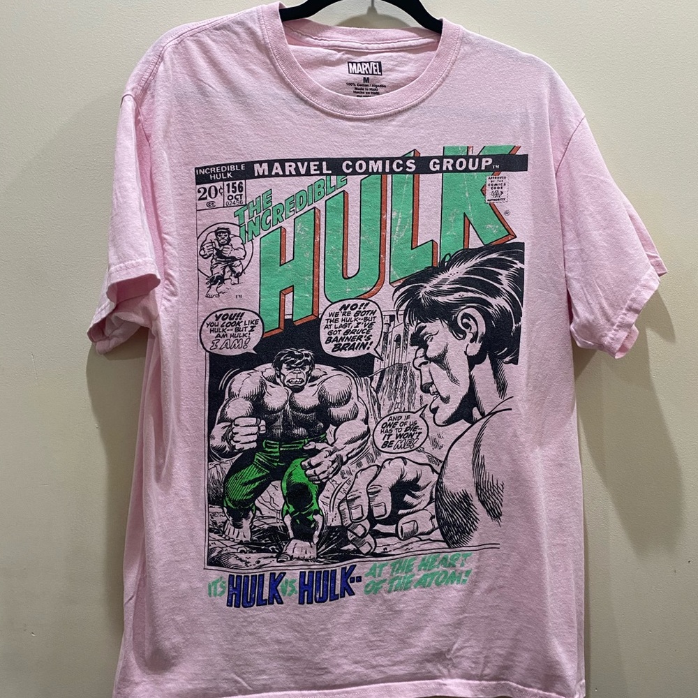 Graphic tee